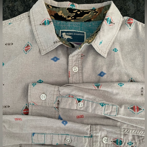 Modern Amusement Button Down sz S - Picture 5 of 12